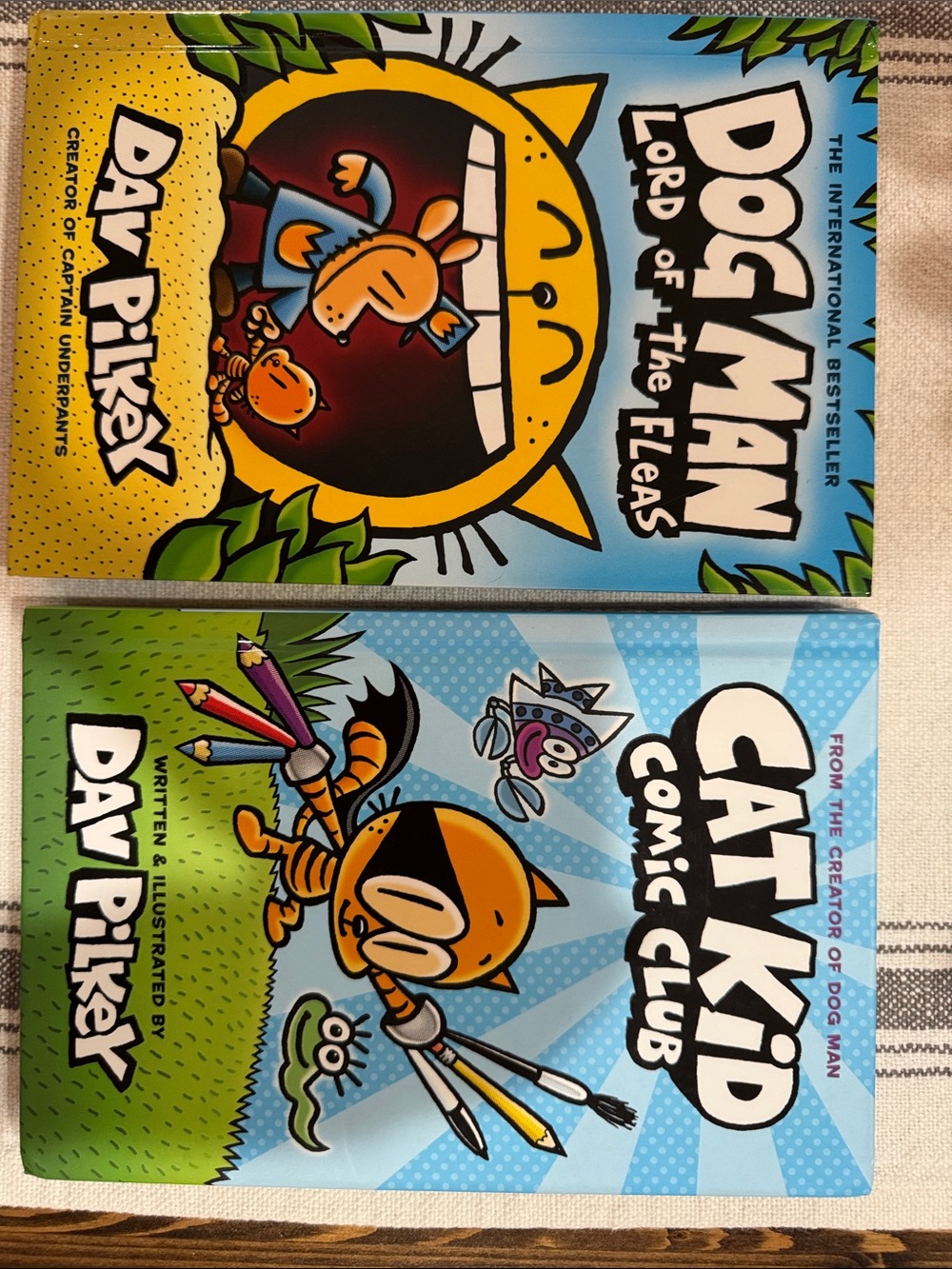 Scholastic Dog Man & Cat Kid Comic Club Bundle